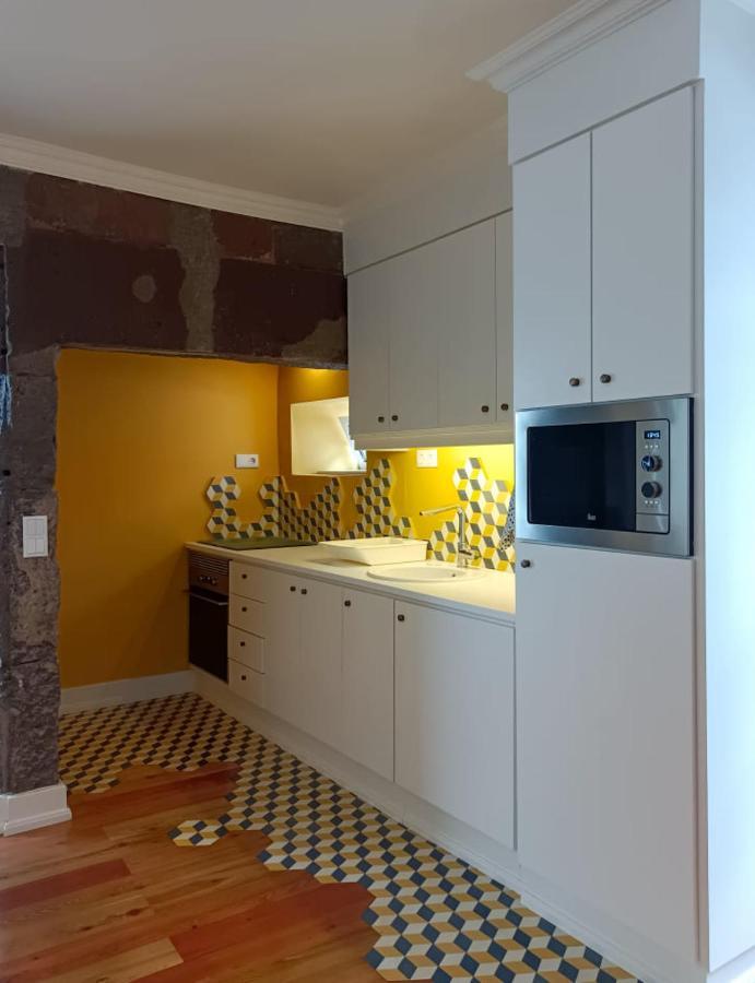 Apartamentos Azera - Laura Azera プライア・ダ・ヴィクトーリア エクステリア 写真